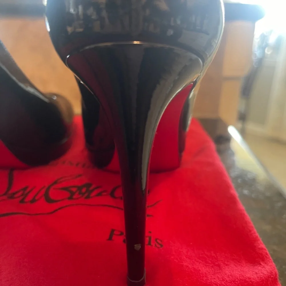 AUTHENTIC Christian Louboutin Black Heels - Picture 6 of 12